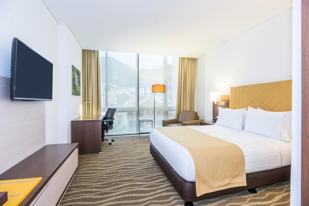 Holiday Inn Express & Suites Bogota Zona Financiera By Ihg Exterior photo