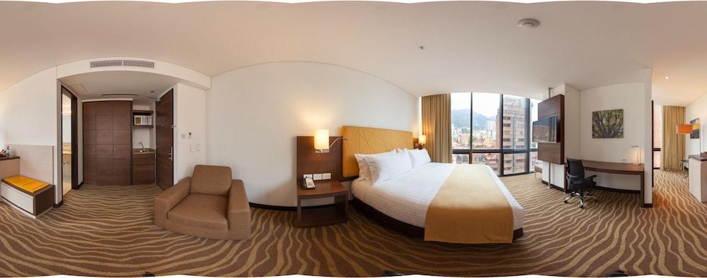 Holiday Inn Express & Suites Bogota Zona Financiera By Ihg Exterior photo