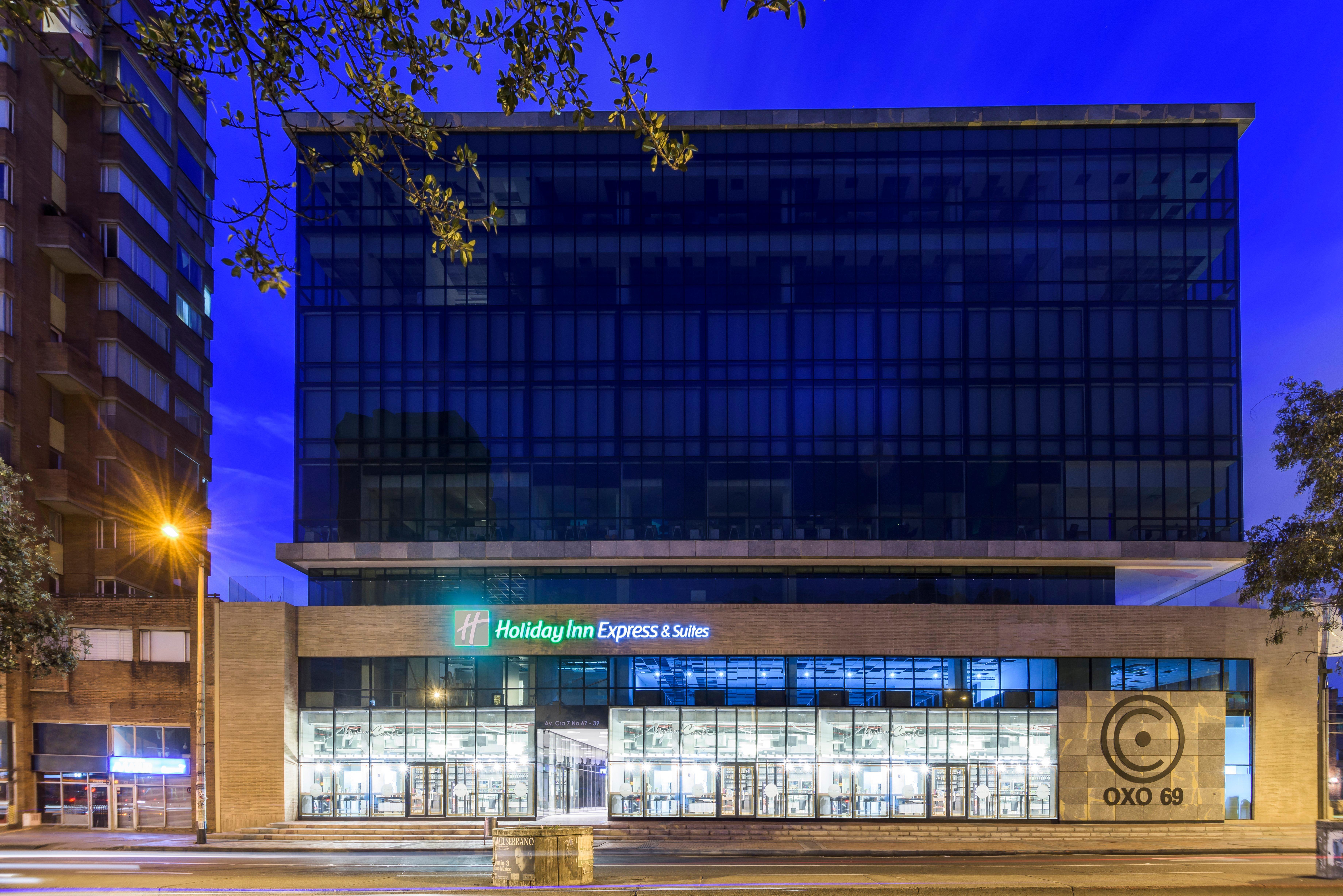 Holiday Inn Express & Suites Bogota Zona Financiera, An Ihg Hotel Exterior photo