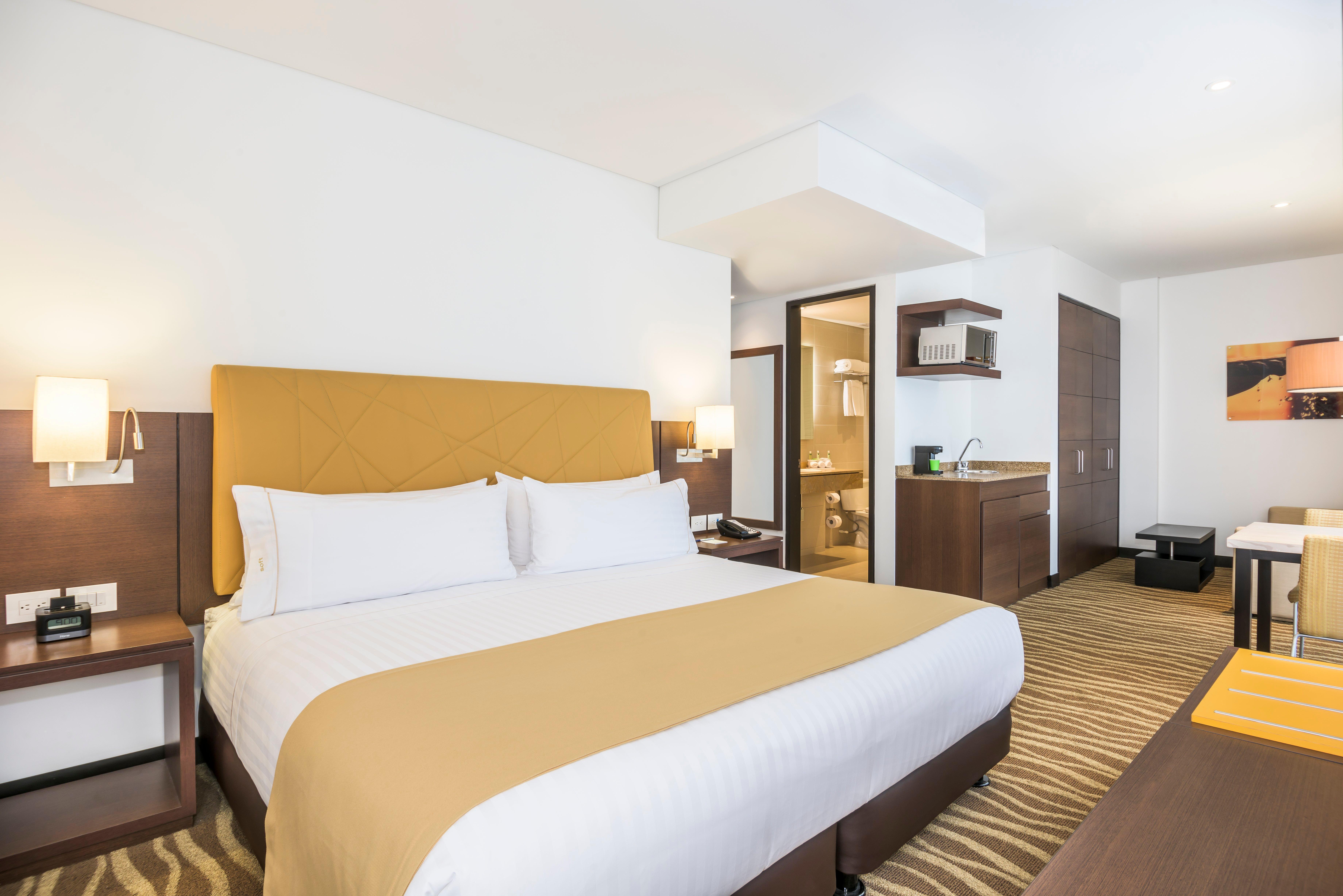 Holiday Inn Express & Suites Bogota Zona Financiera By Ihg Exterior photo