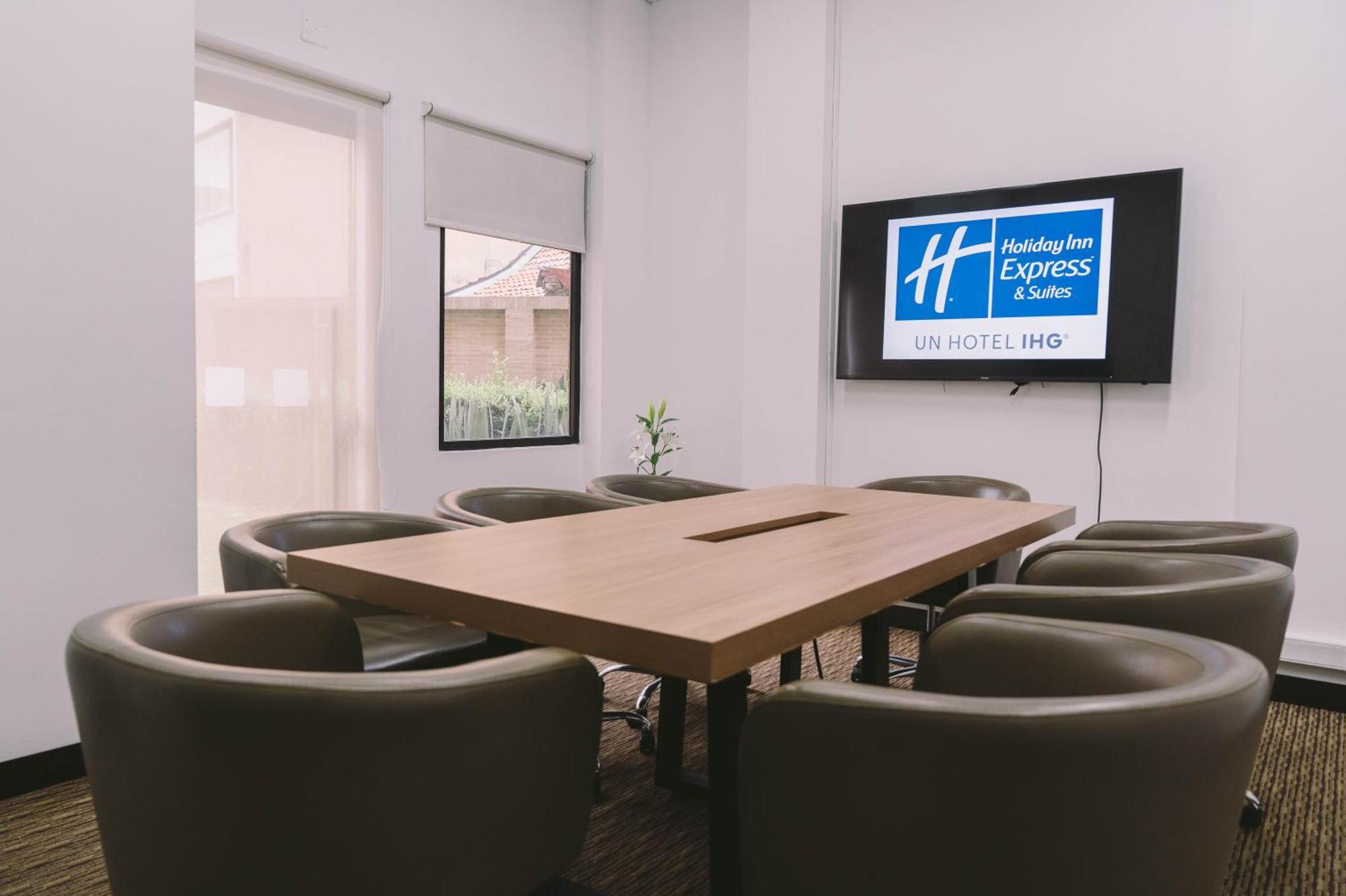 Holiday Inn Express & Suites Bogota Zona Financiera By Ihg Exterior photo