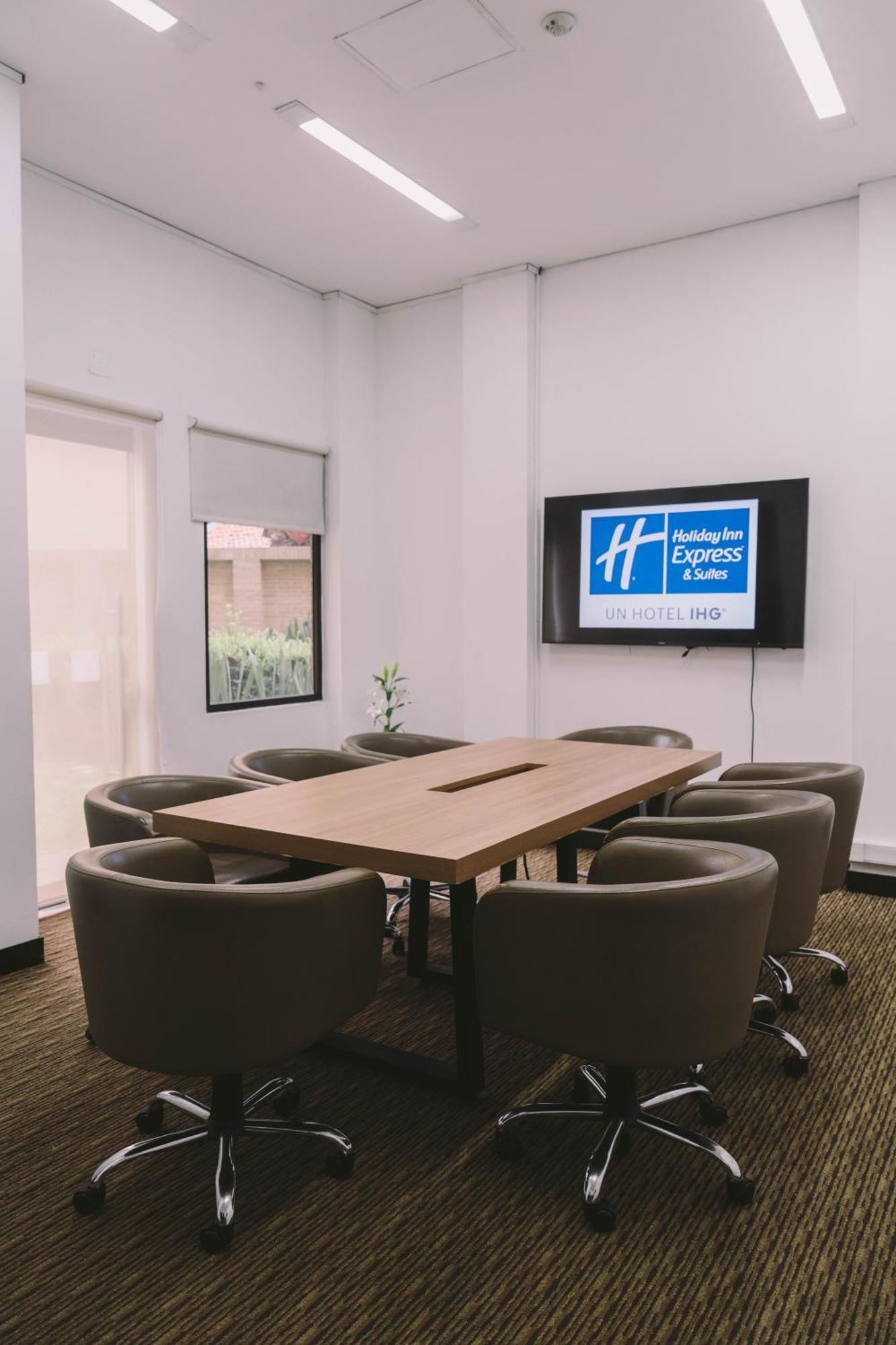 Holiday Inn Express & Suites Bogota Zona Financiera By Ihg Exterior photo