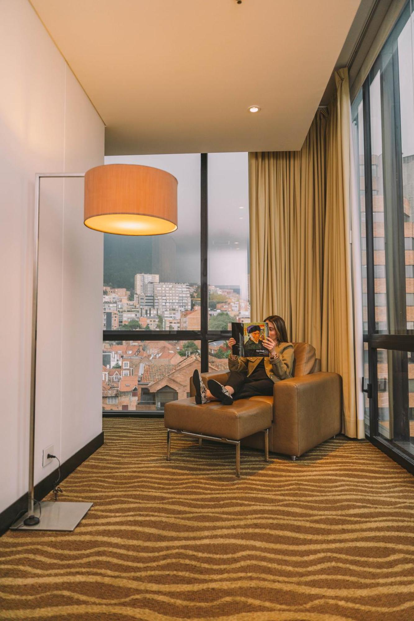 Holiday Inn Express & Suites Bogota Zona Financiera By Ihg Exterior photo