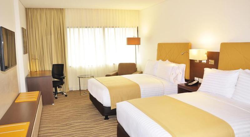 Holiday Inn Express & Suites Bogota Zona Financiera By Ihg Exterior photo