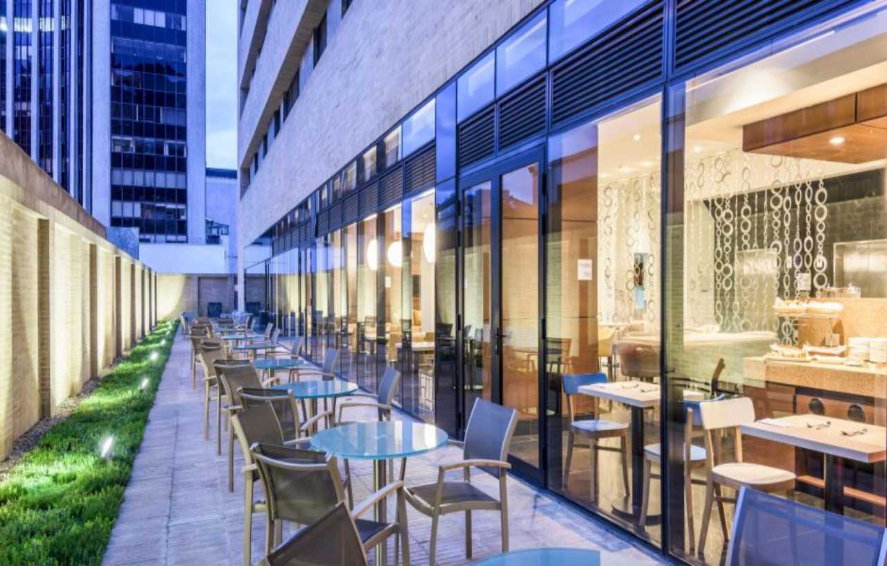 Holiday Inn Express & Suites Bogota Zona Financiera By Ihg Exterior photo